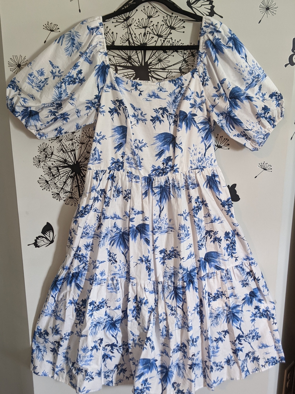 Vince Camuto Blue & White Floral Puff-Sleeve Midi Dress